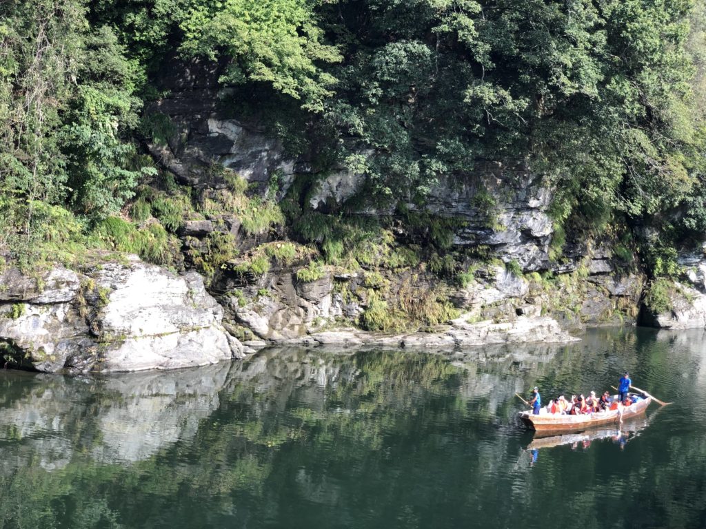 都心からのアクセス良好 長瀞岩畳の魅力を25枚の写真で完全レビュー